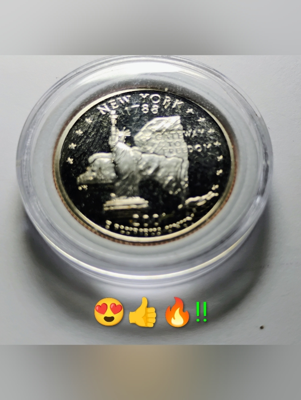 2001 S Proof New York State Quarter in Protective Case - Silver Tone CLAD